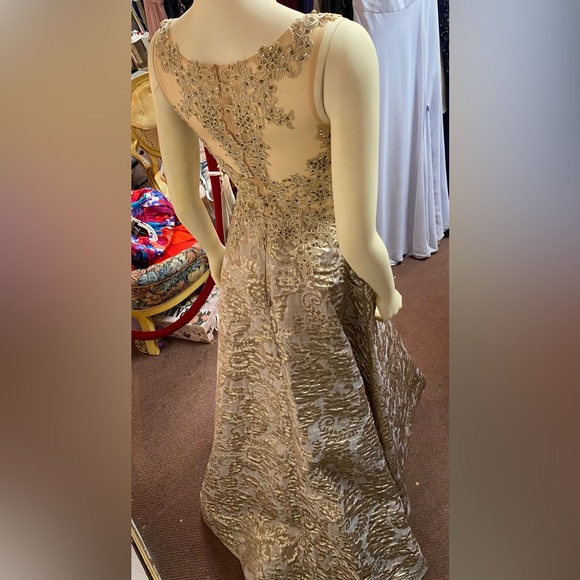 Cecilia Couture Gown - Picture 5 of 5